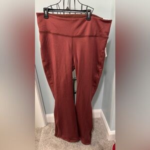New Old Navy High Waisted UltraCoze Fleece Lined Flare Leggings 2X Rust Red 2XL